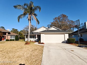 1563 Lakeway Dr, Fleming Island, FL 32003