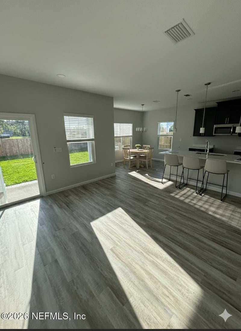 1301 Jewelstone Ln, Jacksonville, FL 32221