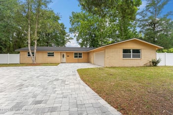 688 Claire Ln, Orange Park, FL 32073