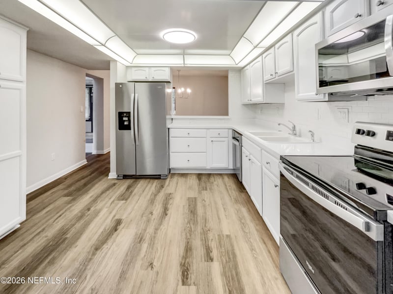 7208 Cypress Cove Rd #13, Jacksonville, FL 32244