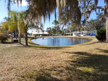 1074 Front Lots 98 & 99 St, Welaka, FL 32193