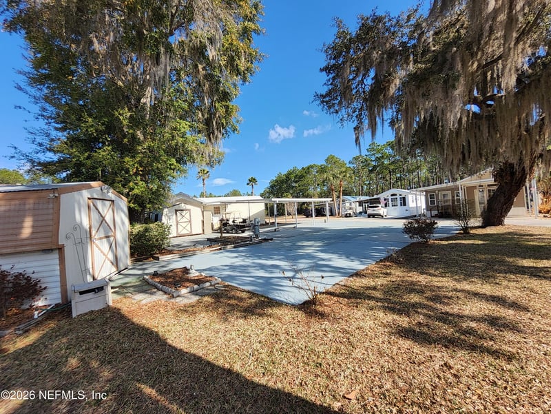 1074 Front Lots 98 & 99 St, Welaka, FL 32193