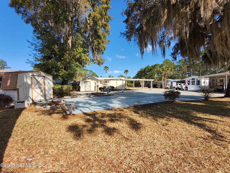 1074 Front Lots 98 & 99 St, Welaka, FL 32193