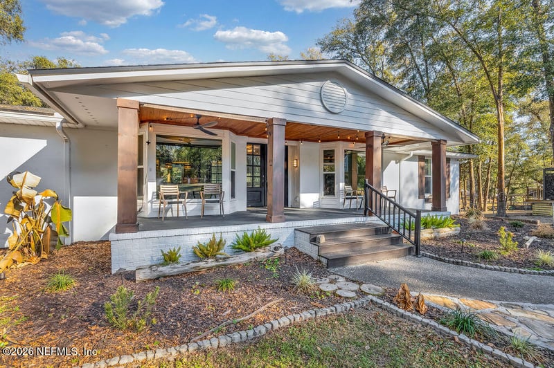 697 Arthur Moore Dr, Green Cove Springs, FL 32043