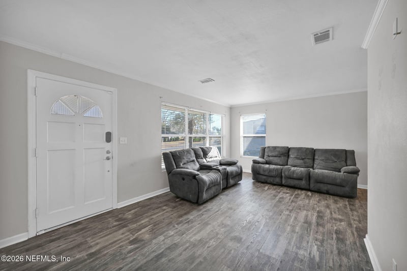 6268 Randia Dr, Jacksonville, FL 32210