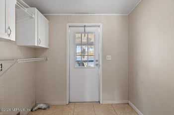 5295 Hammock Lake Dr, Jacksonville, FL 32226