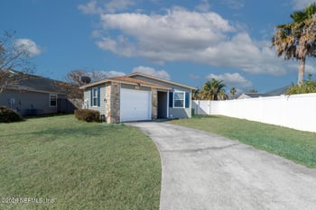 494 Filmore Dr, Jacksonville, FL 32225