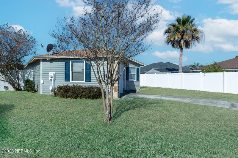 494 Filmore Dr, Jacksonville, FL 32225