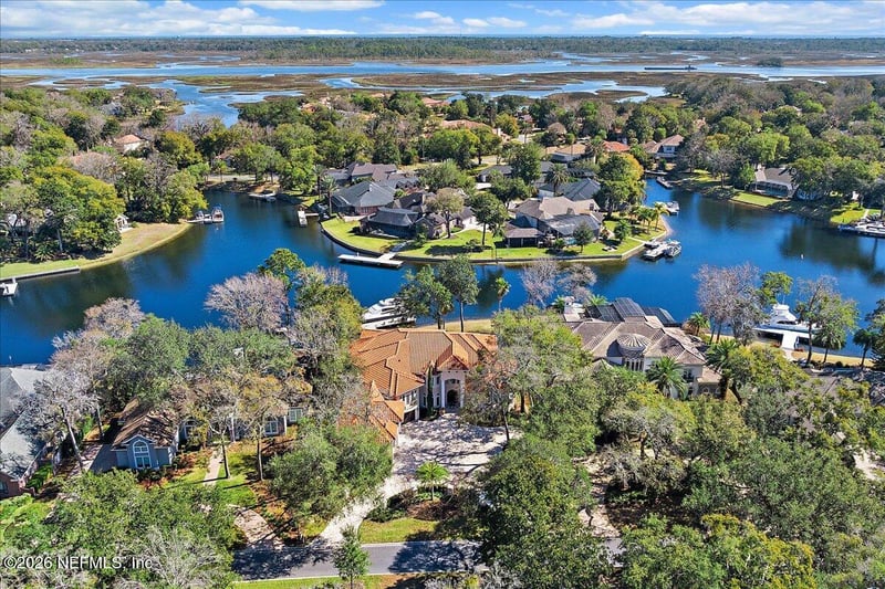 821 Queens Harbor Blvd, Jacksonville, FL 32225