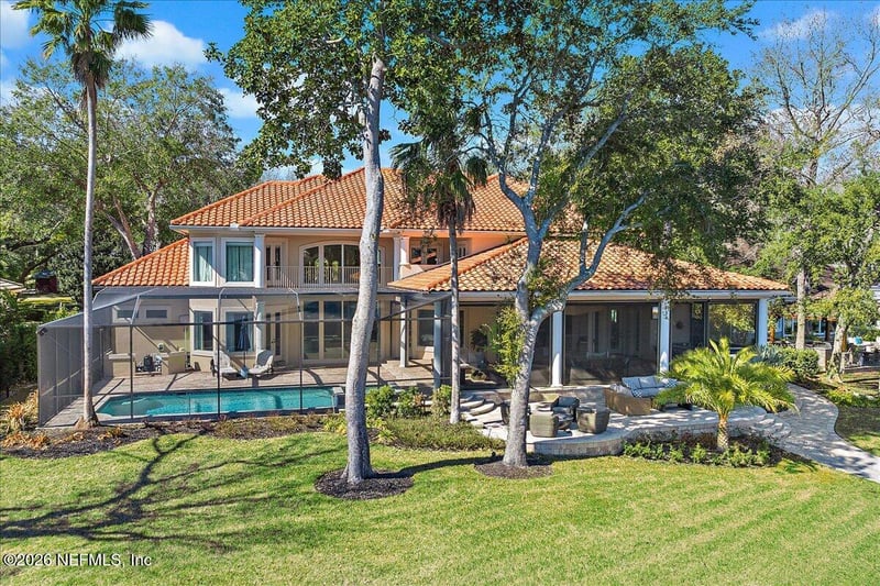 821 Queens Harbor Blvd, Jacksonville, FL 32225