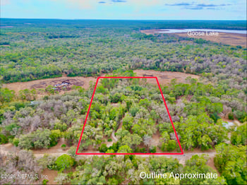 141 Tucker Lake Rd, Melrose, FL 32666