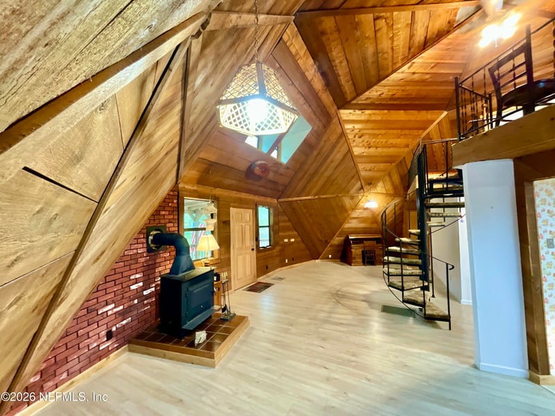 141 Tucker Lake Rd, Melrose, FL 32666