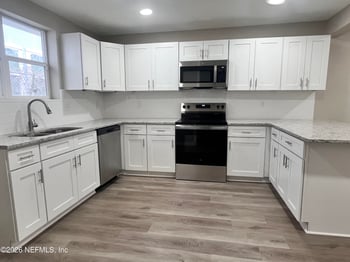 1274 Lake Shore Blvd, Jacksonville, FL 32205