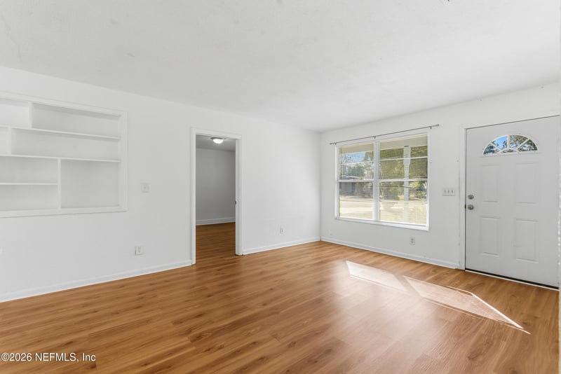 8843 Darlington Dr, Jacksonville, FL 32208