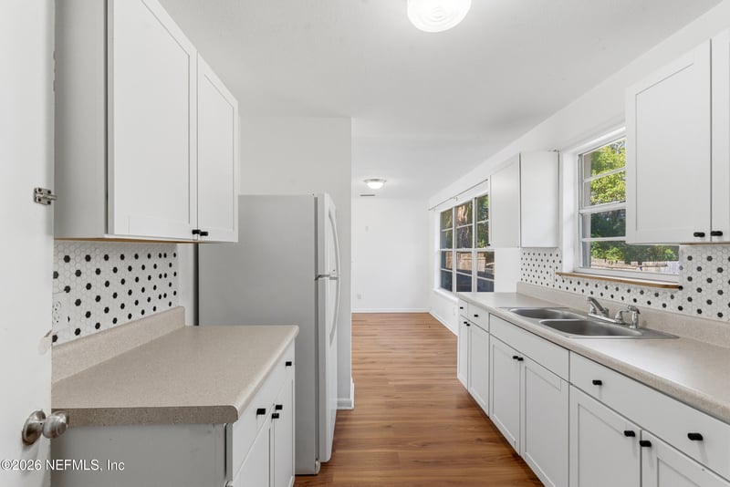 8843 Darlington Dr, Jacksonville, FL 32208