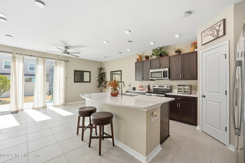 312 Anthony Dr, Jacksonville, FL 32218