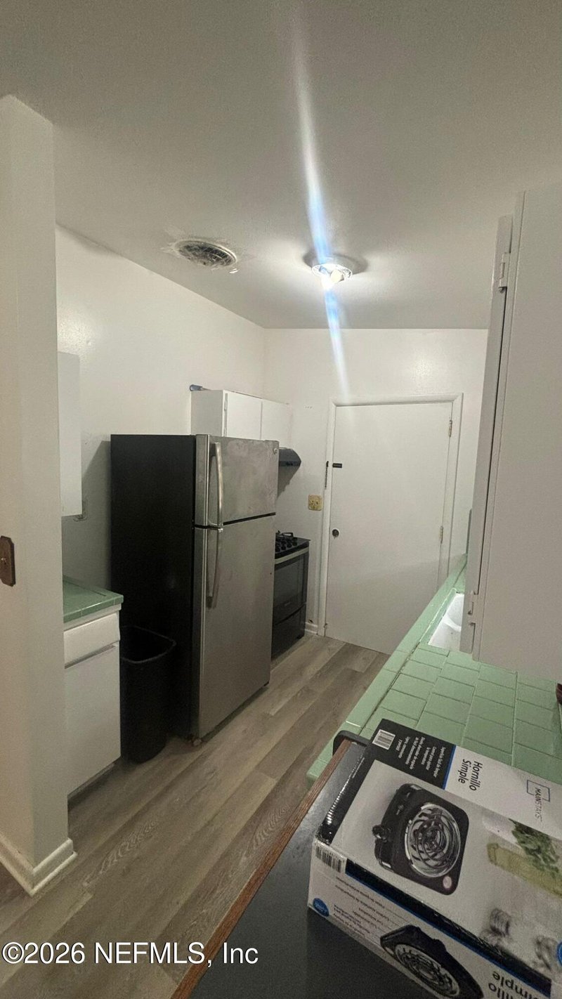 7905 Renoir Dr, Jacksonville, FL 32221