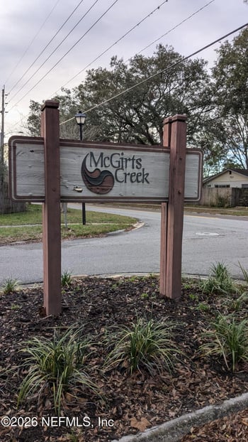 6513 Sierra Dr, Jacksonville, FL 32244