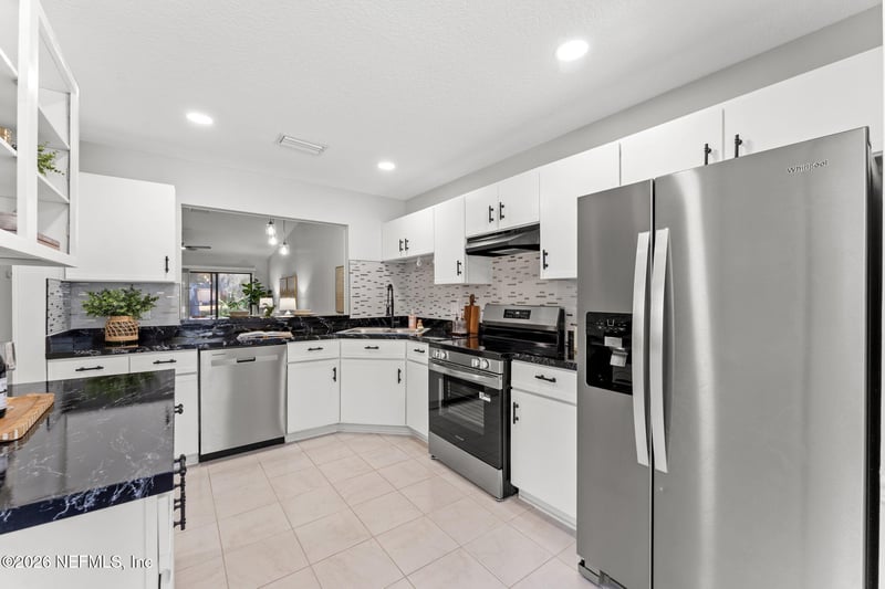 7623 Baymeadows Cir #2024, Jacksonville, FL 32256