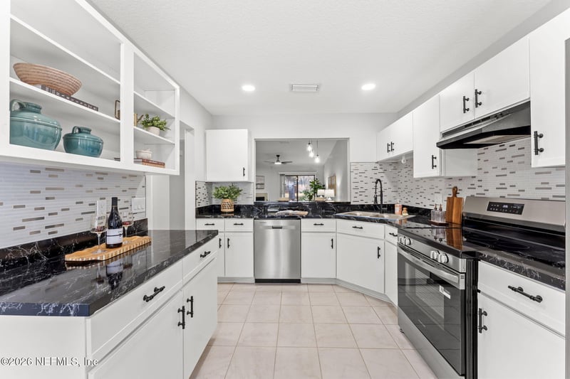 7623 Baymeadows Cir #2024, Jacksonville, FL 32256