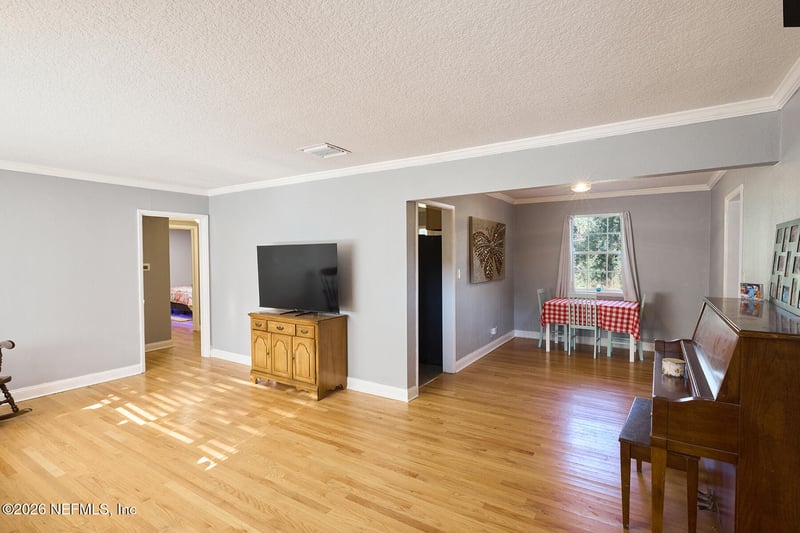 4639 Martingale Rd, Jacksonville, FL 32210