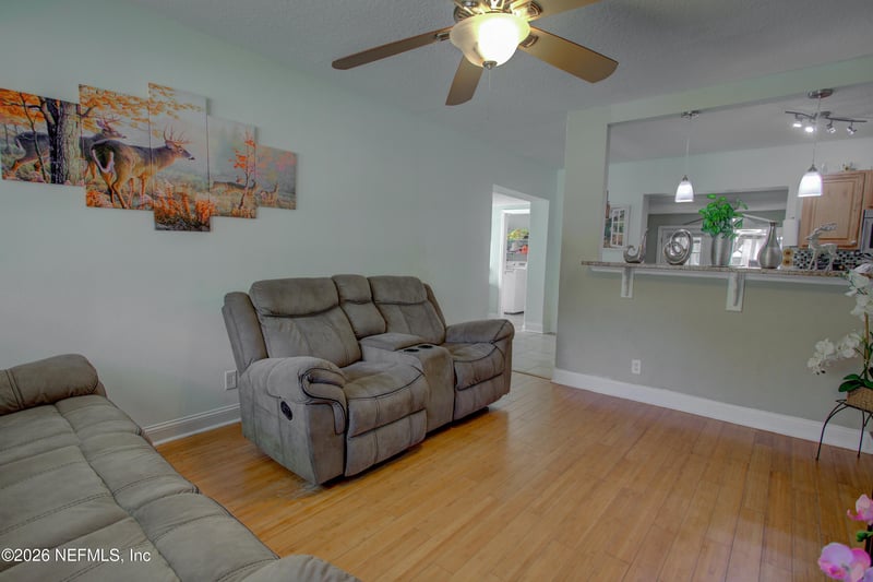 6232 Spring Forest Cir, Jacksonville, FL 32216