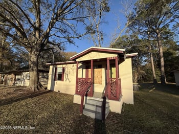 1141 Lakeshore Blvd, Jacksonville, FL 32205