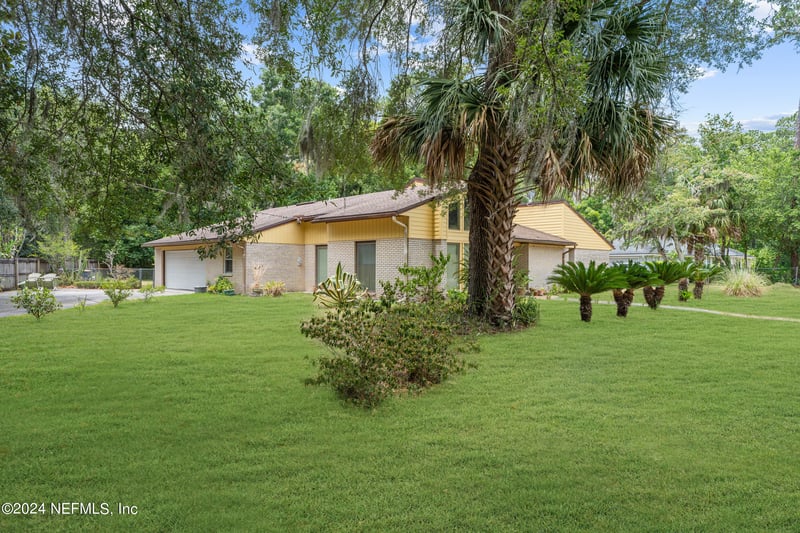 8080 Ibach Rd, Jacksonville, FL 32216