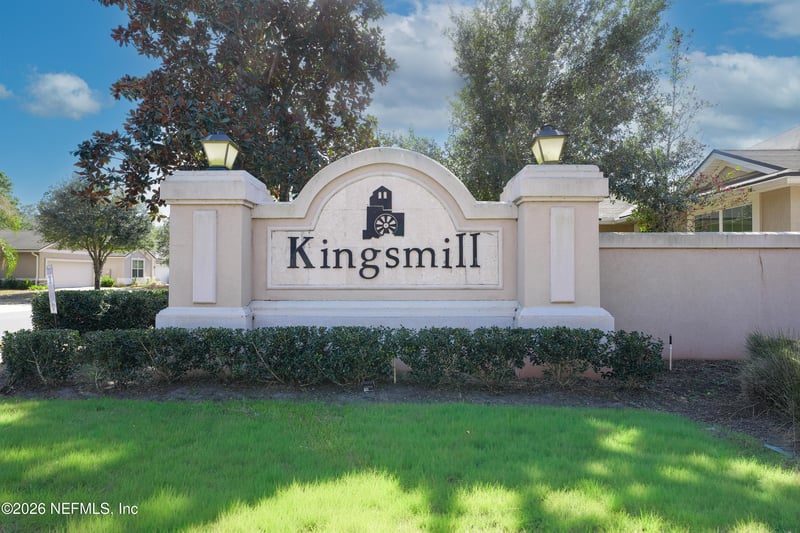 11798 Lake Bend Cir, Jacksonville, FL 32218