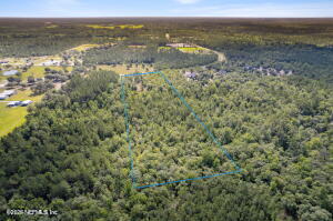 14014 Dunroven Dr, Bryceville, FL 32009