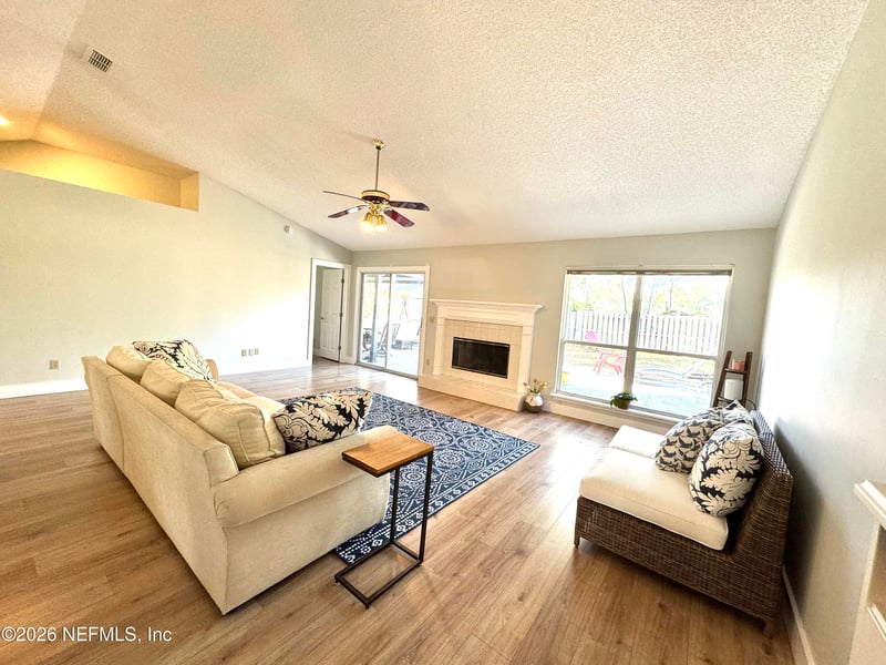 421 Chicopee Ct, Jacksonville, FL 32259