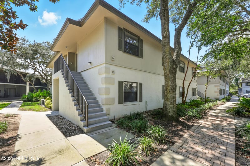14 Navarra Ct, St Augustine, FL 32086