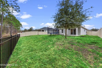 589 Wild Rose Ln, Jacksonville, FL 32218