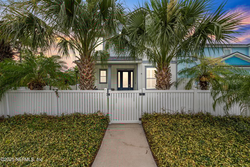 2480 Beach Pw, Jacksonville Beach, FL 32250