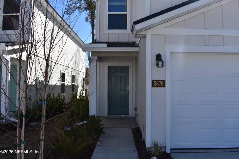 5676 Coppers Edge Ln, Jacksonville, FL 32254