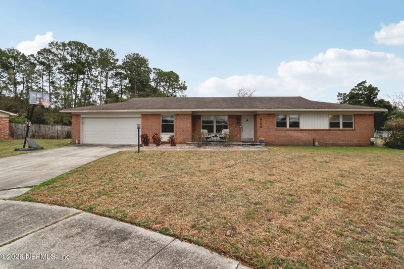 9190 Tottenham Ct, Jacksonville, FL 32257