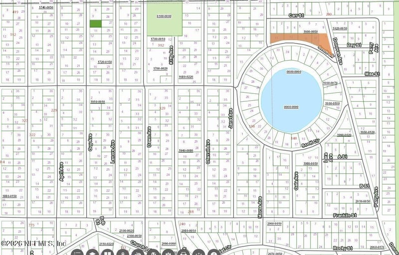 9-13 Scott Cir, Interlachen, FL 32148