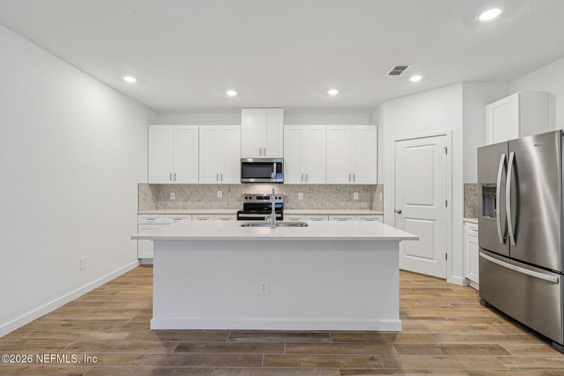 64 Ararat Dr, Palm Coast, FL 32137