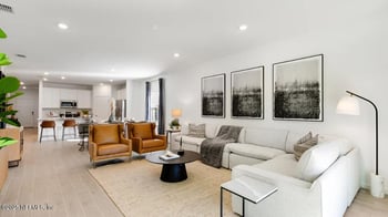 8288 Horsebit Cir, Jacksonville, FL 32219