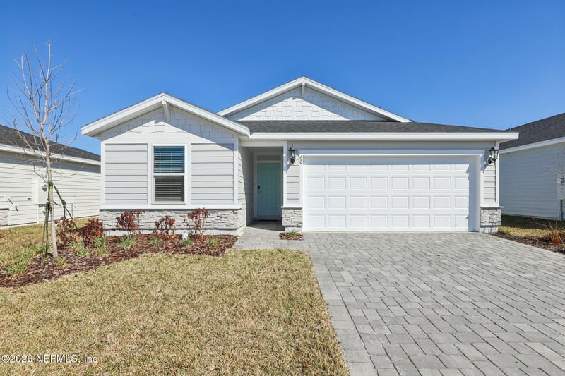 60 Ararat Dr, Palm Coast, FL 32137