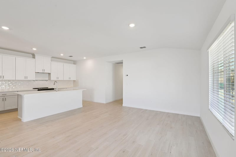 60 Ararat Dr, Palm Coast, FL 32137