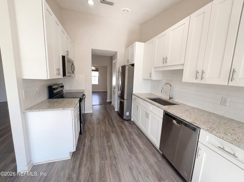 10945 Steeding Horse Dr, Jacksonville, FL 32257