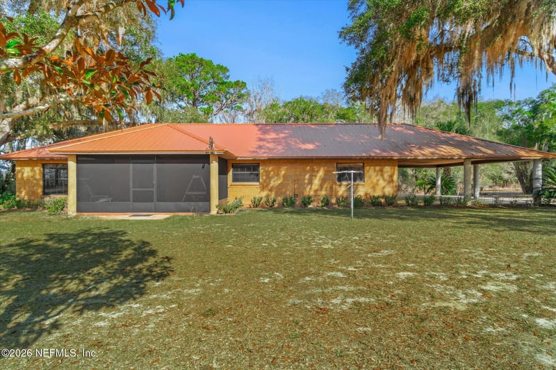 118 Hooks Lake Rd, Melrose, FL 32666