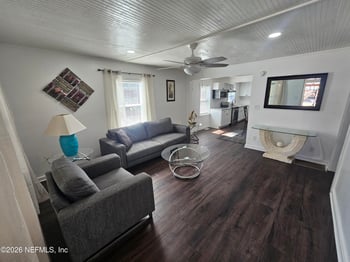 317 Fern St, San Mateo, FL 32187