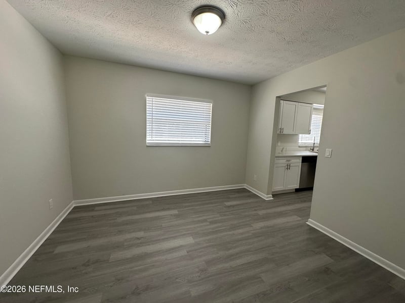 8044 Renault Dr, Jacksonville, FL 32244