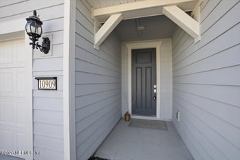 10909 Town View Dr, Jacksonville, FL 32256