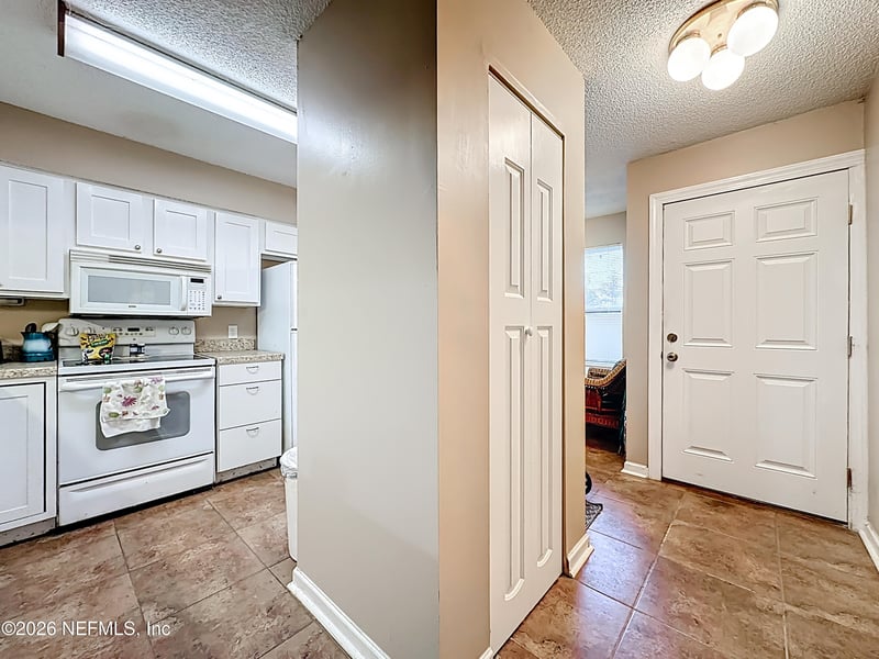 5615 San Juan Ave #104, Jacksonville, FL 32210