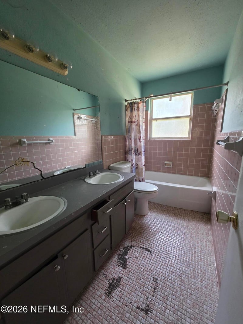 3091 Ogilvie Rd, Jacksonville, FL 32218