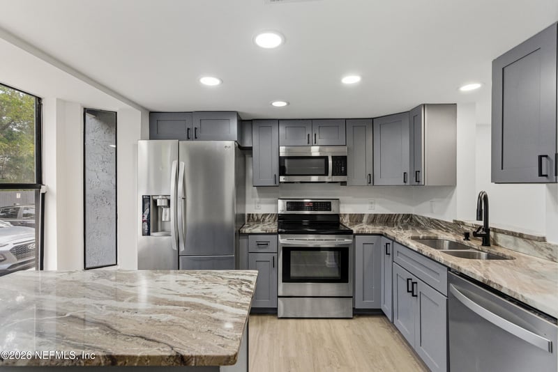 3517 Peeler Rd #17, Jacksonville, FL 32277