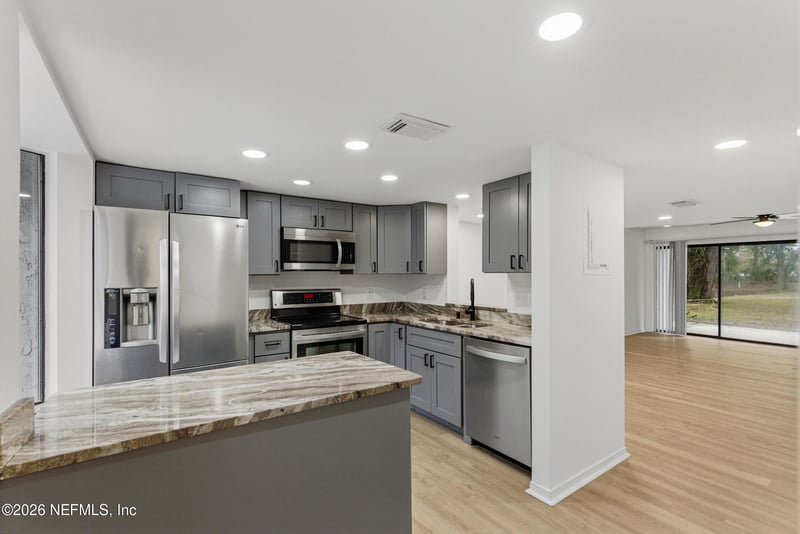 3517 Peeler Rd #17, Jacksonville, FL 32277